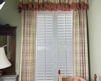 Curtain Panels available 4 sets available