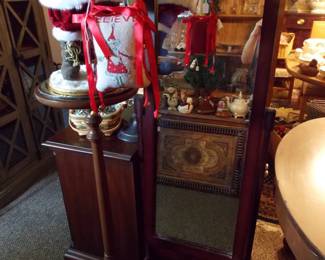 Floor mirror