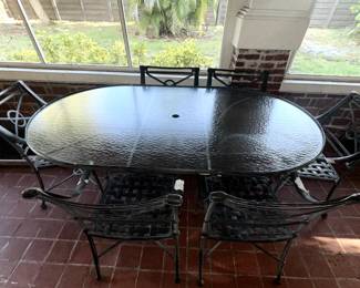 Al fresco dinning set