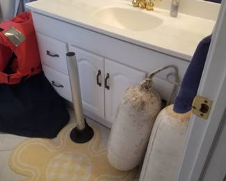 Bath vanity