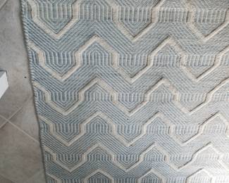 Blue & white rug