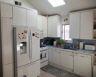 Nice white kitchen
