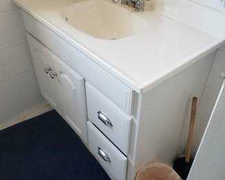 Bath vanity