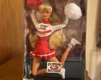 Georgia Bulldogs University Barbie Mattel 17192 (1996)