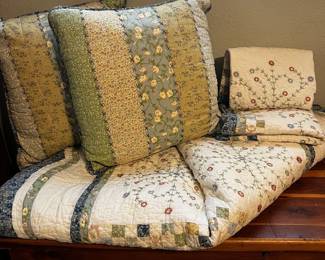 Vintage The Armoire Cotton Patch Quilt Bedding Set