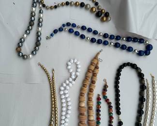 9 Necklaces $18.00