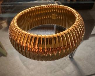Gold Tone Bracelet $5.00