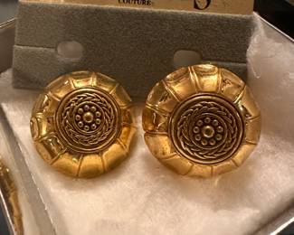 Clip on Button Earrings $3.00