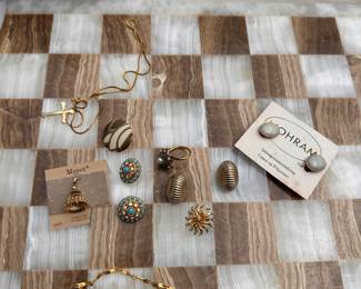 Misc Jewelry $12.00