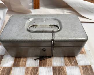 Metal Cash Box $5.00