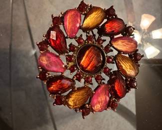 Amber Brooch $4.00