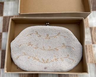 Beaded Purse $4.00