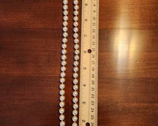 Pearl Necklace $25.00