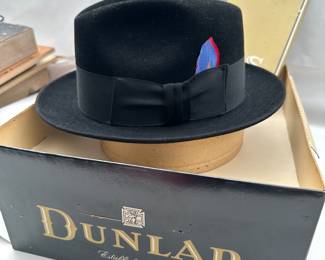 Dobbs Challenger Size 7 1/4 Men's Hat $8.00