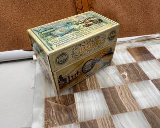 Pillsbury Recipe Card Box $4.00
