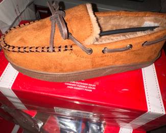 New Club Room Men's Tan Slippers Small 6-7 $9.00 Each (there are 34 pairs of these)