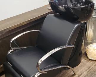 Hair Sink with reclining chair & foot rest.
Hair trap, neck cushion and all plumbing.
$300
