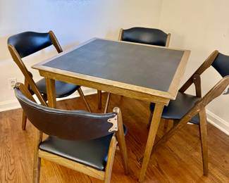 Vintage 1960s card table set. 