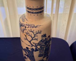 Chinese figure Kangxi style blue and white rouleau vase double ring bottom mark. 