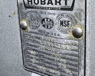 Hobart 60-Quart Commercial Mixer – HL600T
Industry-standard Hobart HL600T planetary mixer, 2 HP motor, 60-quart capacity. 3-phase, 200–240V, built to mix heavy doughs and batters with ease. Includes stainless steel bowl and dough hook. Gear-driven transmission with multiple fixed speeds and safety guard.