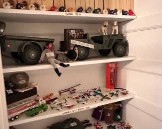 Massive sale full of Vintage toys! 