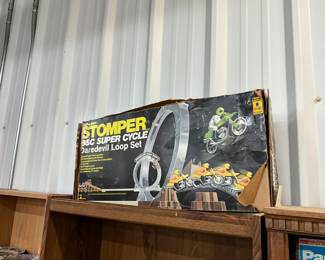 Schaper Stomper SSC Super Cycle Daredevil Loop Set Toy
