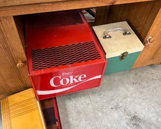 Metal Coke Item - Metal 45 rpm Record Carrier