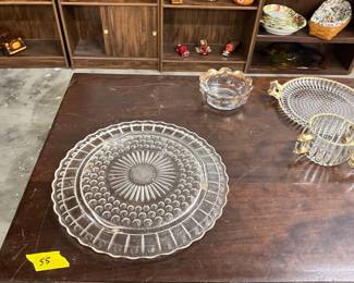 Federal Glass Winchester Pattern Footed Cake Plate