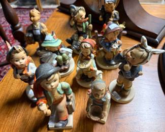 Figurines