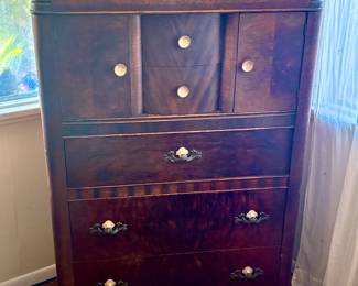 1930s "Waterfall" chest of drawers