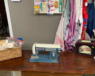 White Super Zig Zag Sewing Machine Japan with Cabinet, Sewing Notions, Assorted Aprons