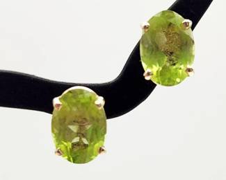 14K Yellow Gold Peridot Stud Earrings