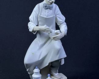 Lladro 4844 The Pharmacist Porcelain Figurine