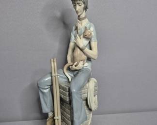 Lladro Porcelain Figurine "Sad Chimney Sweep"