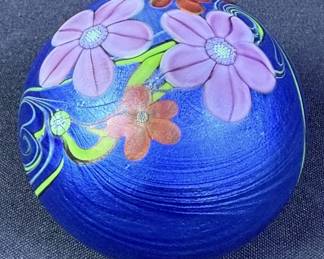 Orient & Flume Glass Paperweight Flowers 1984