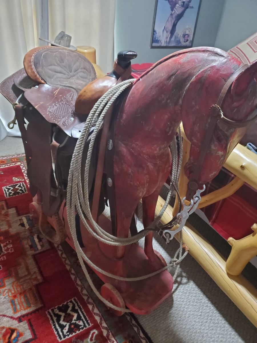 Saddle Holder - Beautiful!