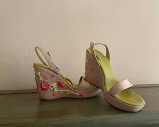 Sergio Rossi platform sandals with embellishments sz 7.5