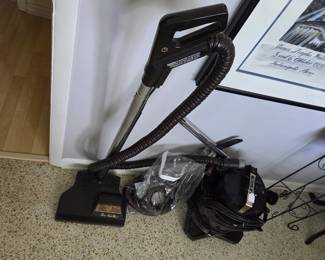 Rainbow Vacuum Model DC-4 with attachments