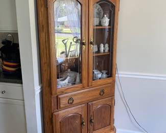 Corner cabinets 