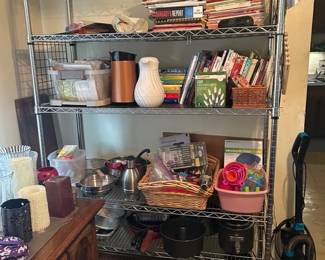 cookbooks, baking and decorating items