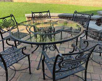Woodard Landgrave Patio Table Set