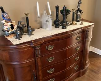Vintage mahogany serpentine, Broyhill dresser/buffet