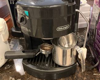 Delonghi espresso maker 