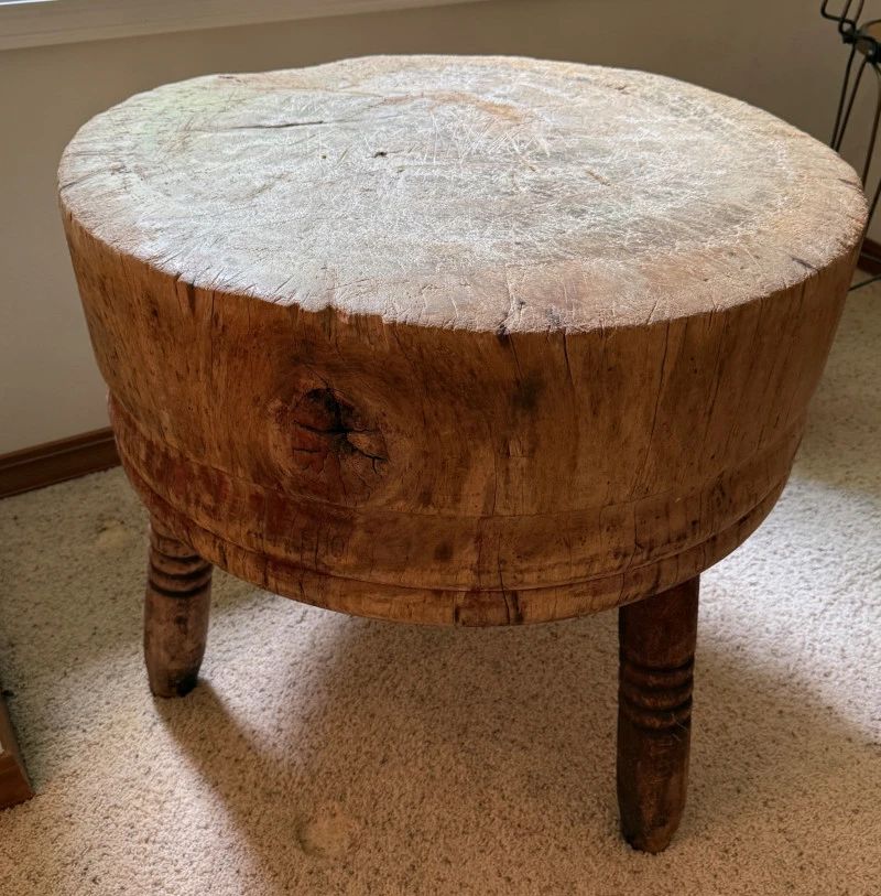 1 Antique32RoundFreestandingButcherBlock
