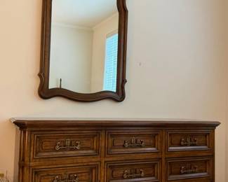 129 DrexelHeritageTervana9DrawerLowBoyDresserMirror