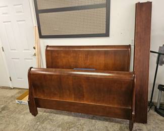 266 QueenSizeSleighBedHeadboardFootboardSideRailsSlats