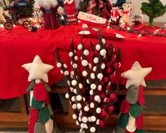 248 MiscChristmasCollectionVintageTreeSkirtTrees
