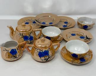 262 14PieceLusterwareTeaSet