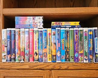 53 25ClassicVHSMoviesForTheKids