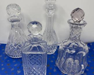 162 4CrystalDecanterSets